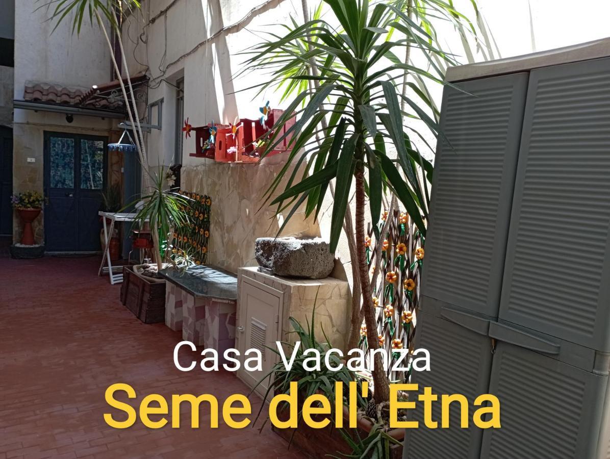 Seme Dell' Etna Catânia Exterior foto