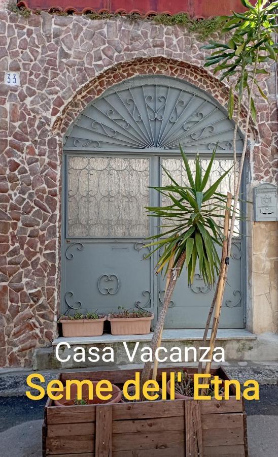 Seme Dell' Etna Catânia Exterior foto